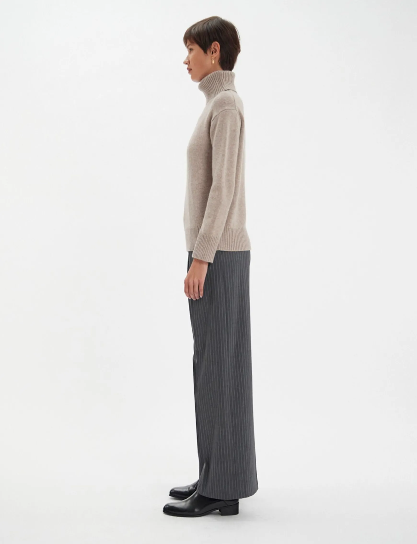 Aiden turtleneck jumper in beige wool and cashmere
