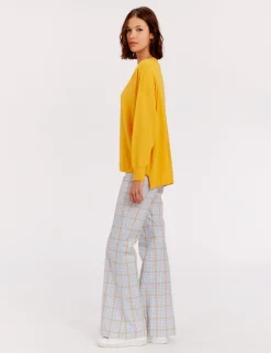 Anton yellow cashmere V-neck jumper