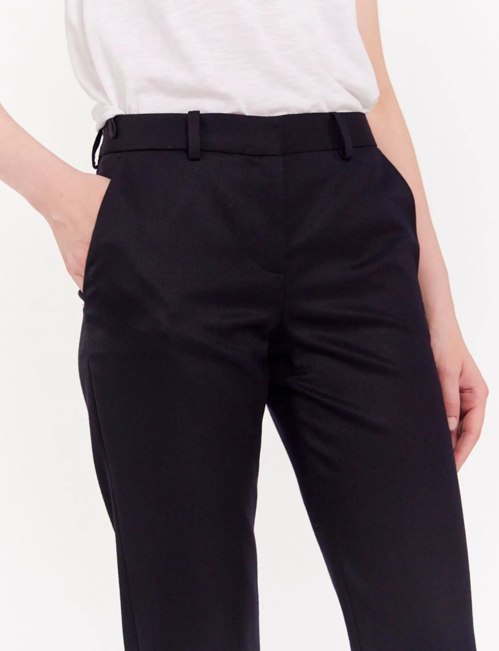 Audrey midnight blue trousers