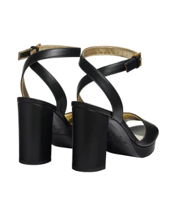 Black platform sandal