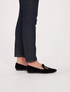 Black velvet embroidered slipper