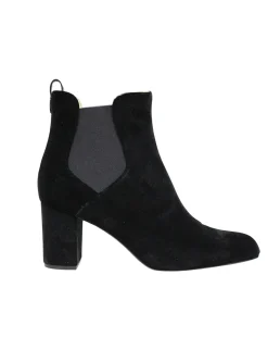 Chelsea boots with heels, black velvet
