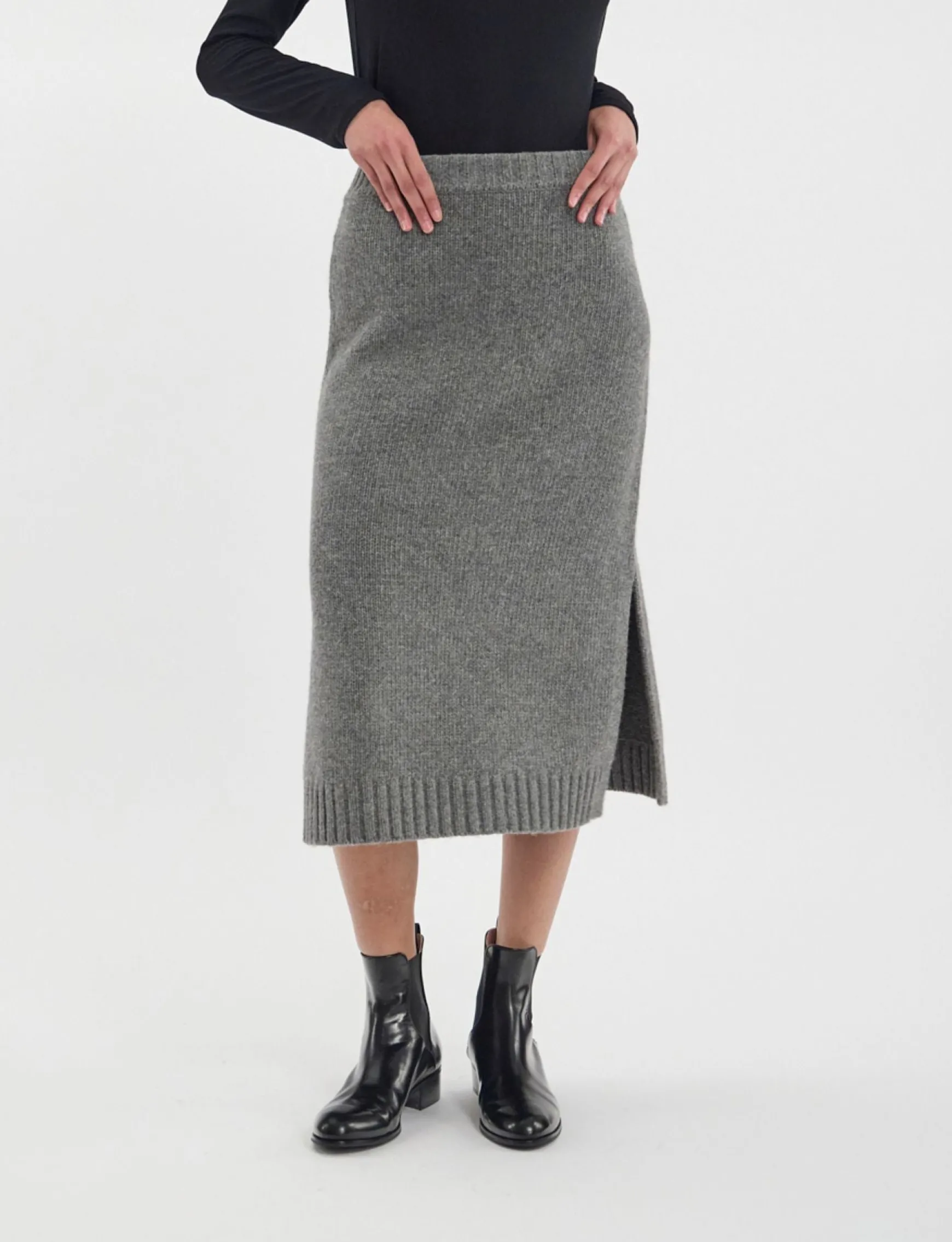 Damia skirt in responsible grey wool