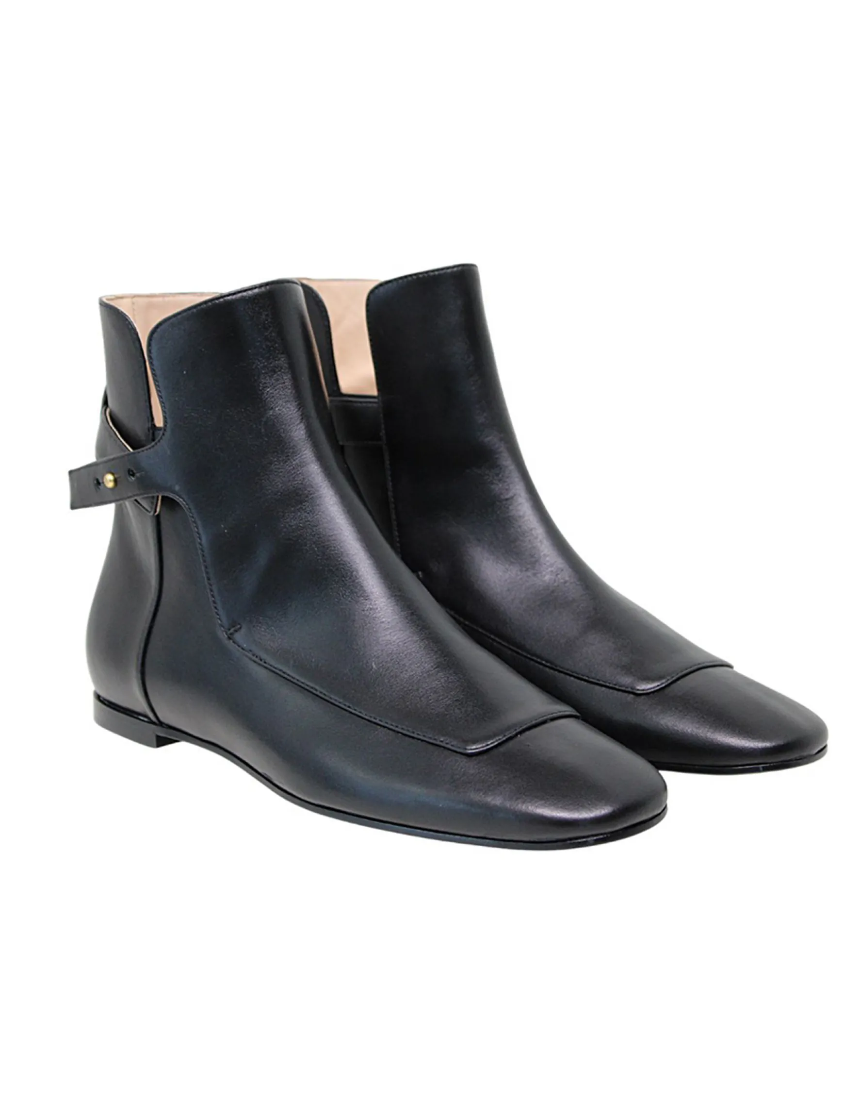 Flat black leather ankle boot