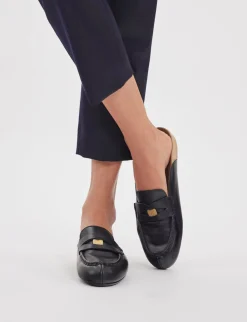 Flavie leather moccasin Black