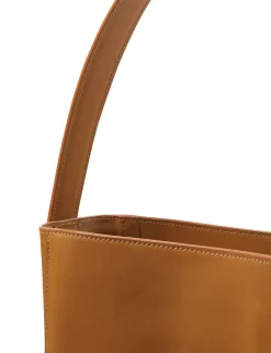 Léonore L bag camel leather