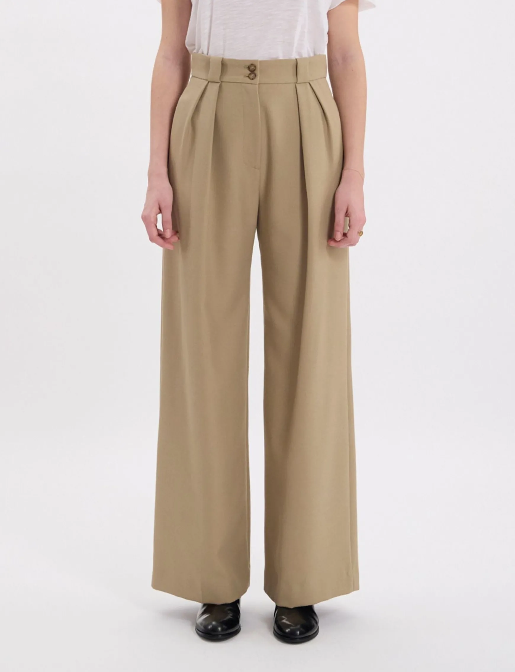 Marlène beige trousers