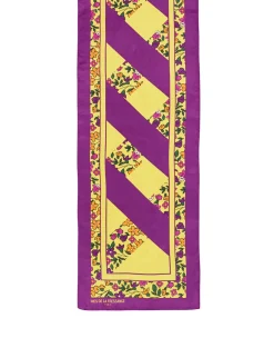 Salvador hippie flower stole