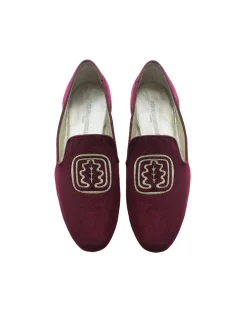 Velvet embroidered burgundy slipper